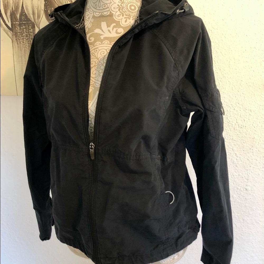 Columbia wind breaker with hood - black matte fabric. Size medium